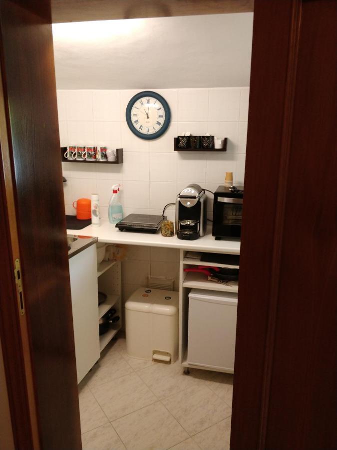 לסי Isi Guesthouse מראה חיצוני תמונה