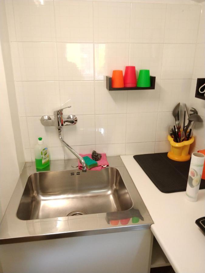 לסי Isi Guesthouse מראה חיצוני תמונה