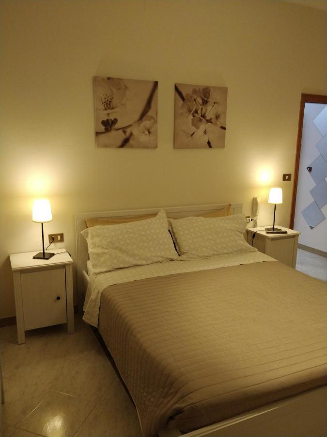 לסי Isi Guesthouse מראה חיצוני תמונה